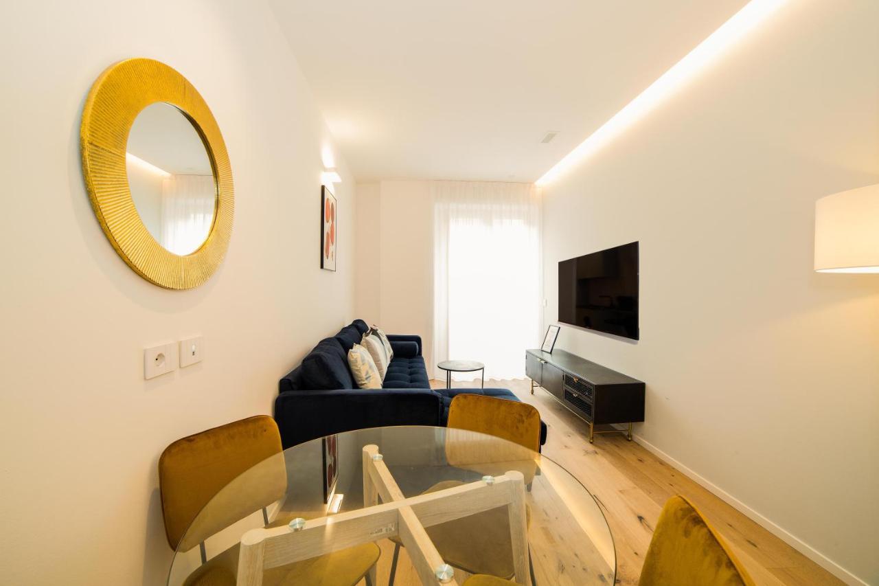 Milan Chic Luxury Apartments-Hosted By Sweetstay ภายนอก รูปภาพ