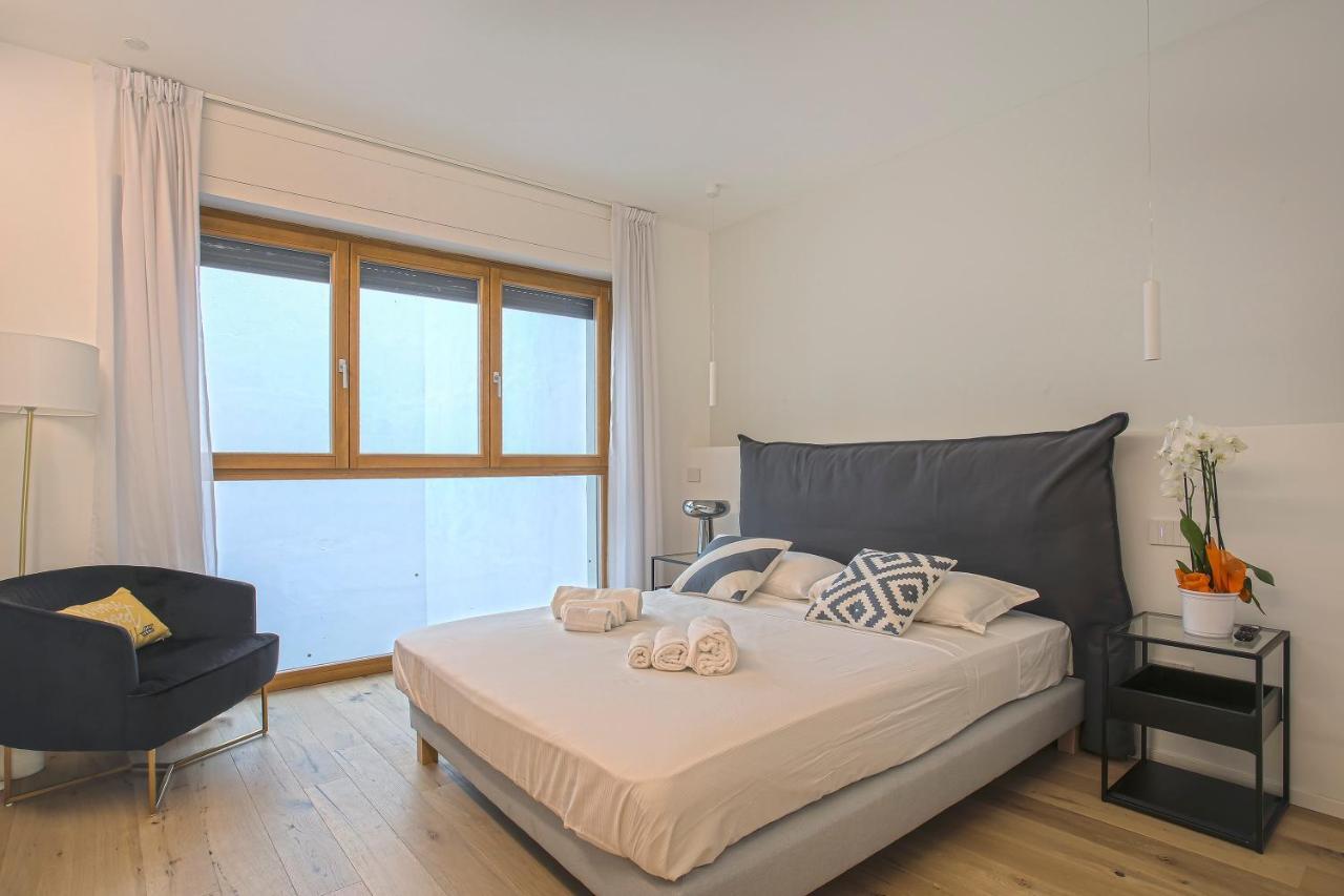 Milan Chic Luxury Apartments-Hosted By Sweetstay ภายนอก รูปภาพ