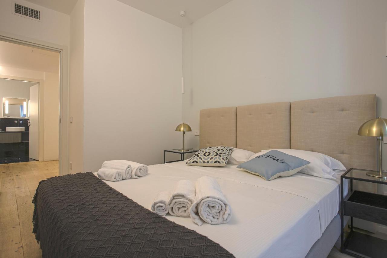 Milan Chic Luxury Apartments-Hosted By Sweetstay ภายนอก รูปภาพ