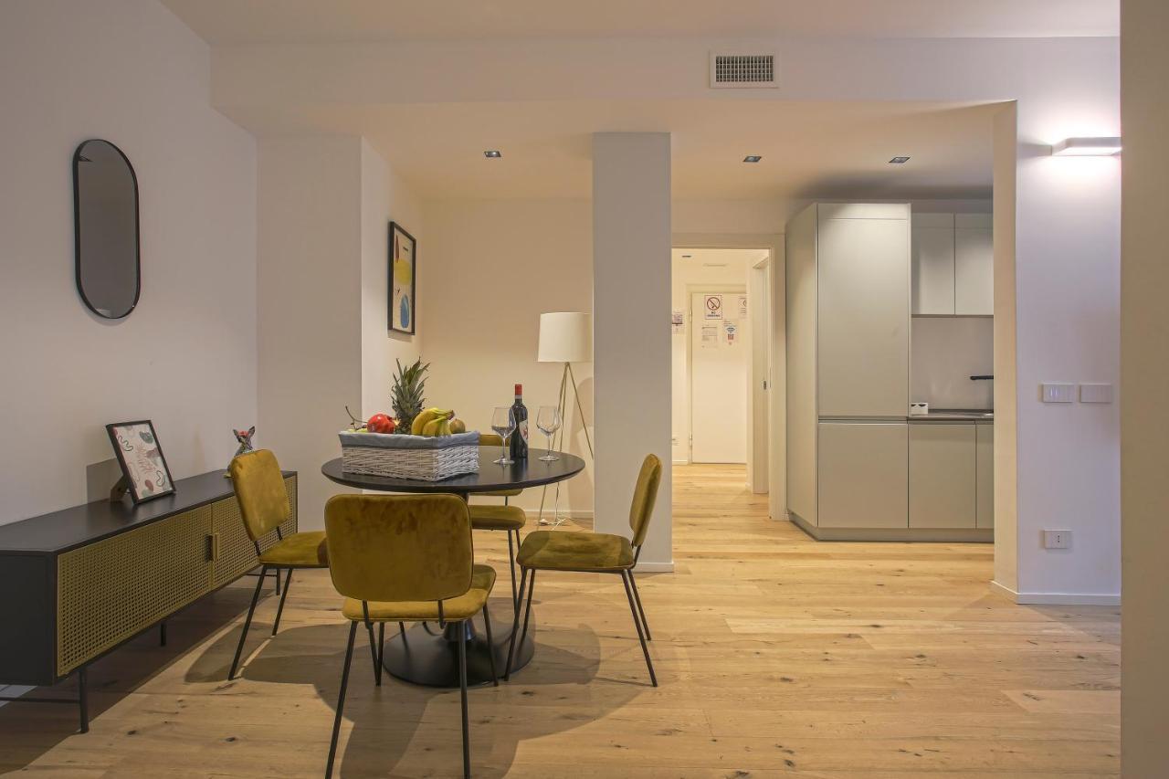 Milan Chic Luxury Apartments-Hosted By Sweetstay ภายนอก รูปภาพ