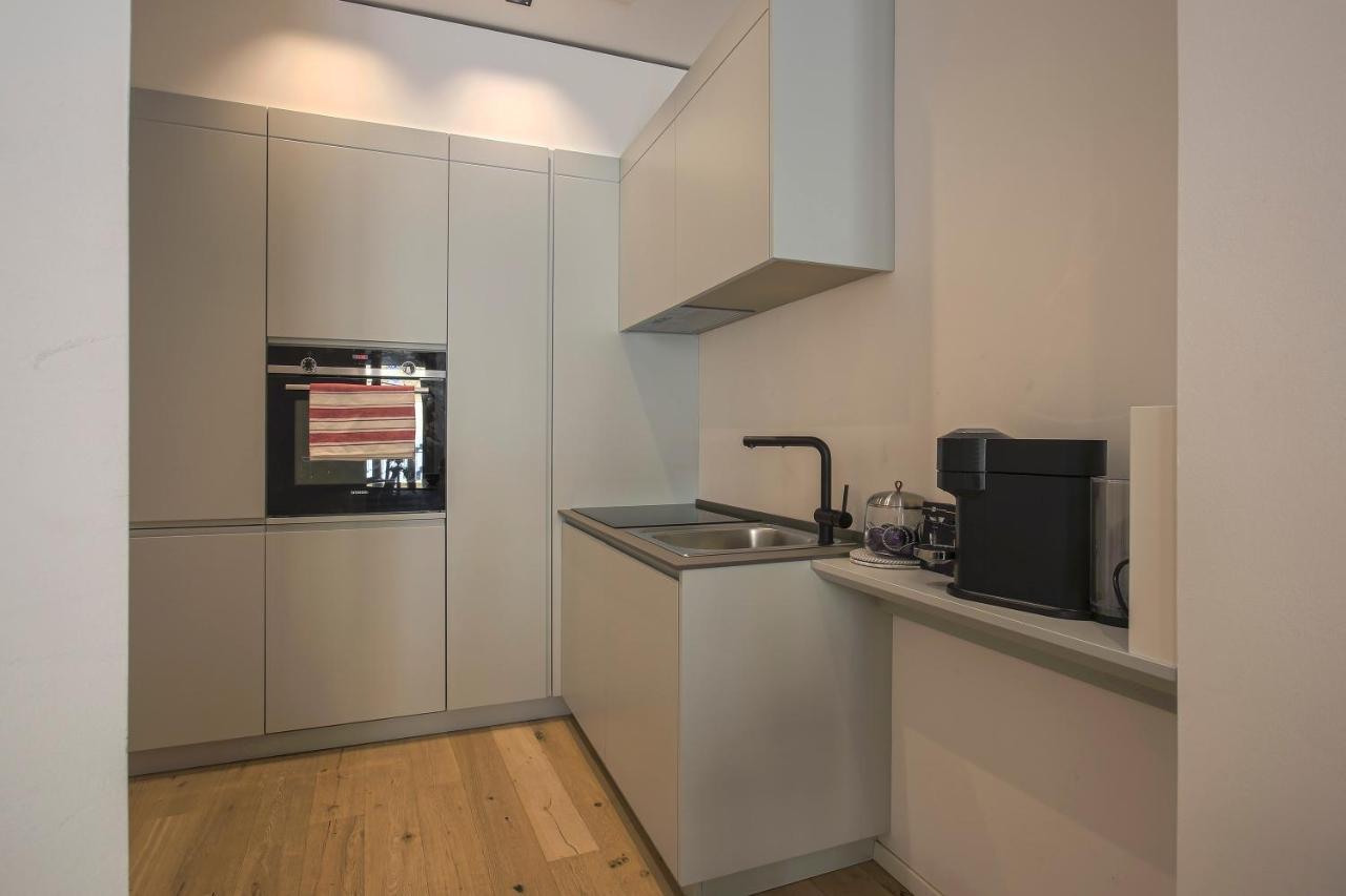 Milan Chic Luxury Apartments-Hosted By Sweetstay ภายนอก รูปภาพ
